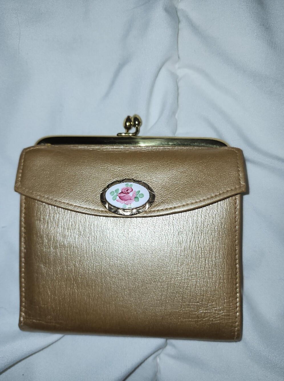 St Thomas Vintage Gold Wallet 1950s - Picture 2 of 5
